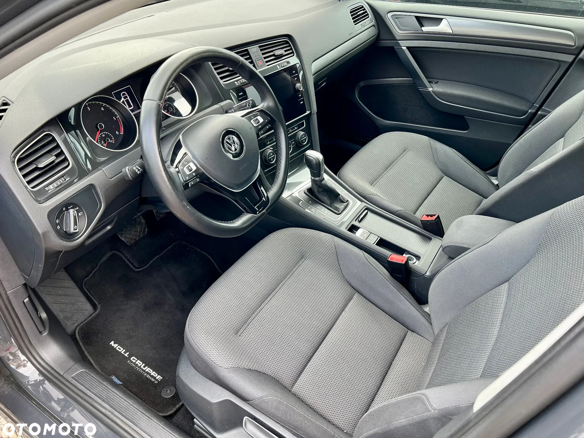 Volkswagen Golf VII 1.6 TDI BMT Comfortline DSG - 25