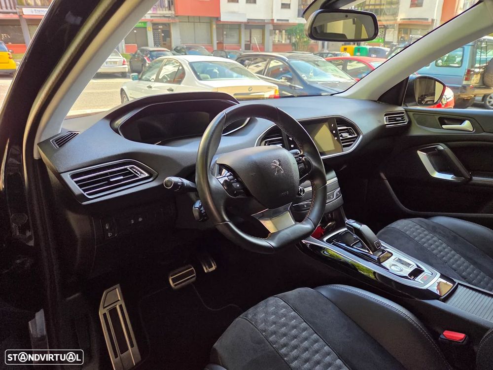 Peugeot 308 1.2 PureTech Allure EAT8 - 7