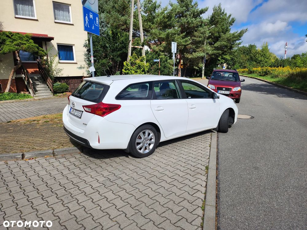 Toyota Auris - 9
