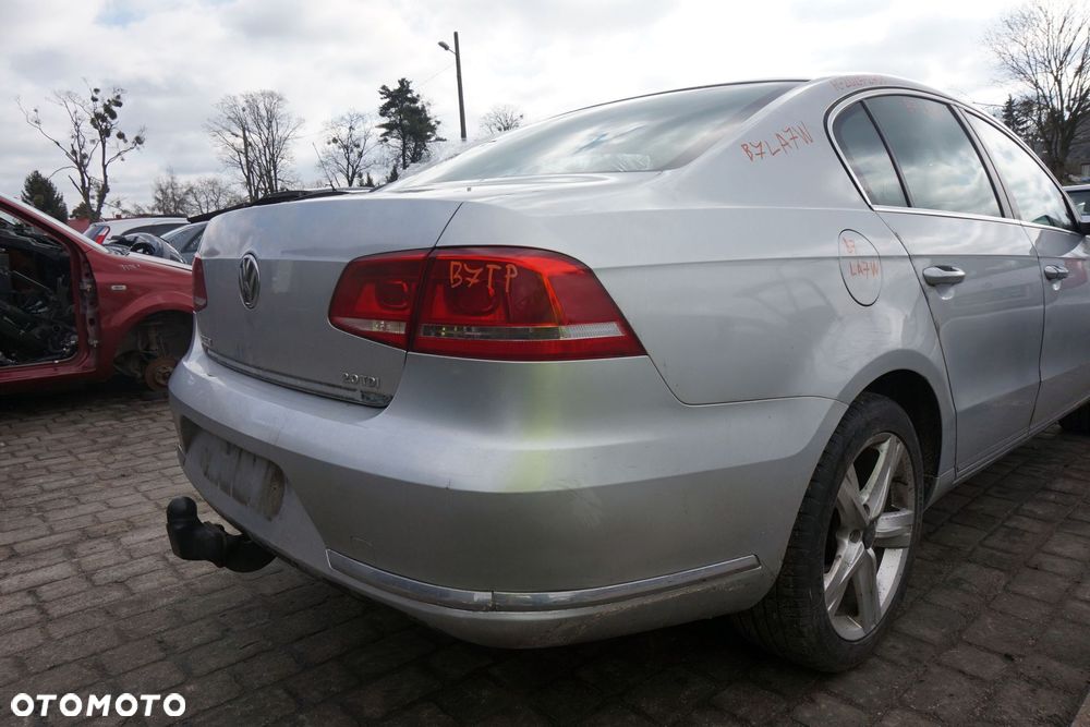 VOLKSWAGEN PASSAT B7 SEDAN 2012 LA7W 2.0 TDI CFFB 140KM NFU SREBRNY na części - 5