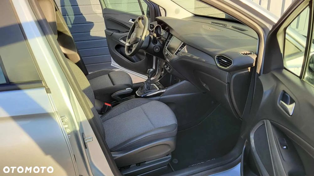 Opel Crossland X - 9