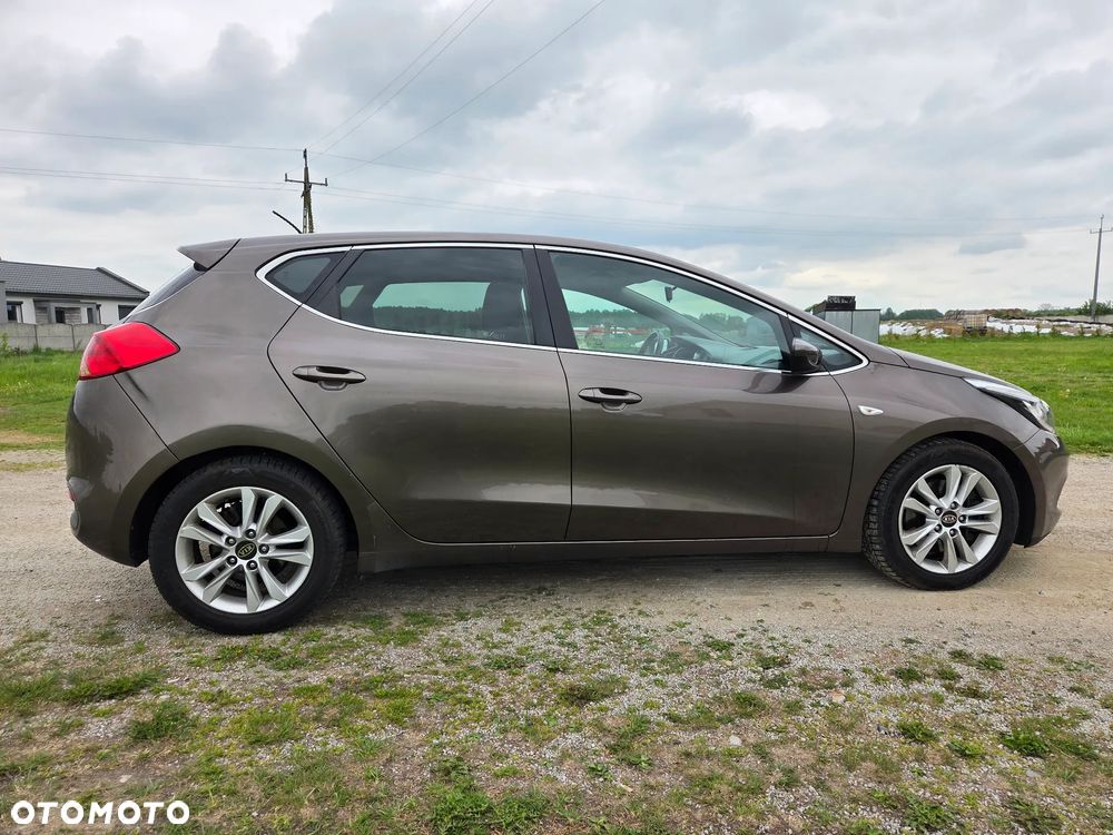 Kia Ceed 1.6 CRDi 128 Vision - 8
