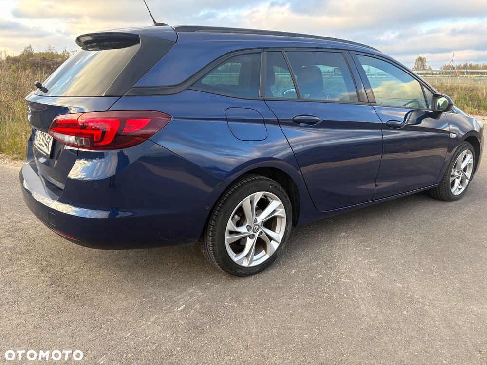 Opel Astra 1.2 T GS Line S&S - 4