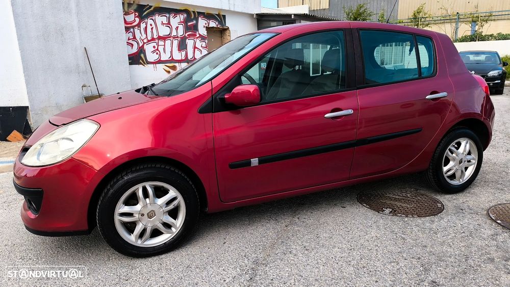 Renault Clio 1.2 16V Confort Privilège - 40
