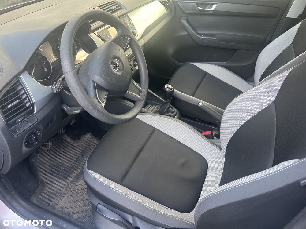 Skoda Fabia - 5