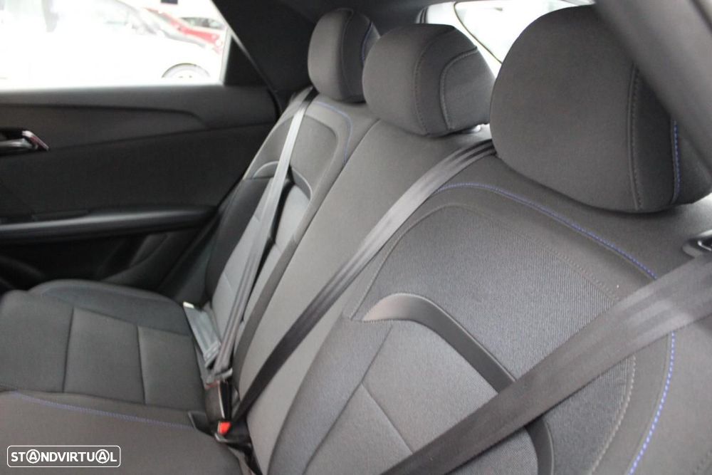 MG MG4 64 kWh Comfort - 14