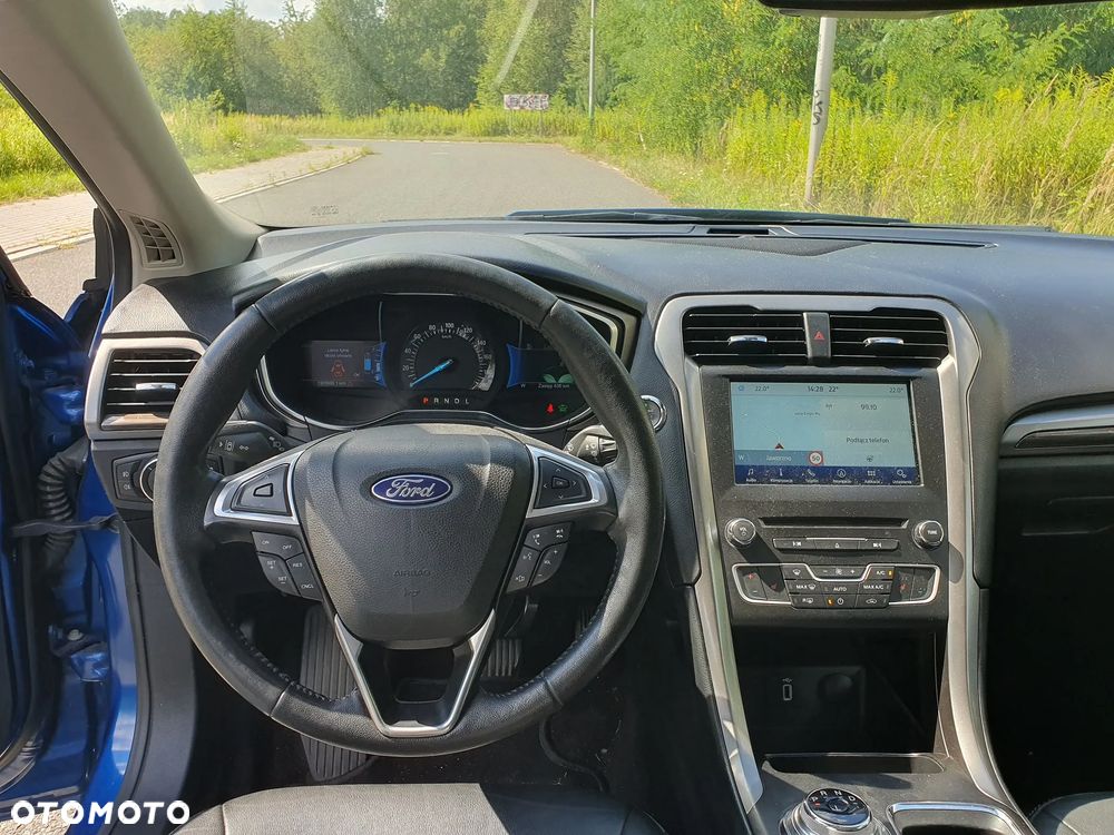 Ford Fusion - 7