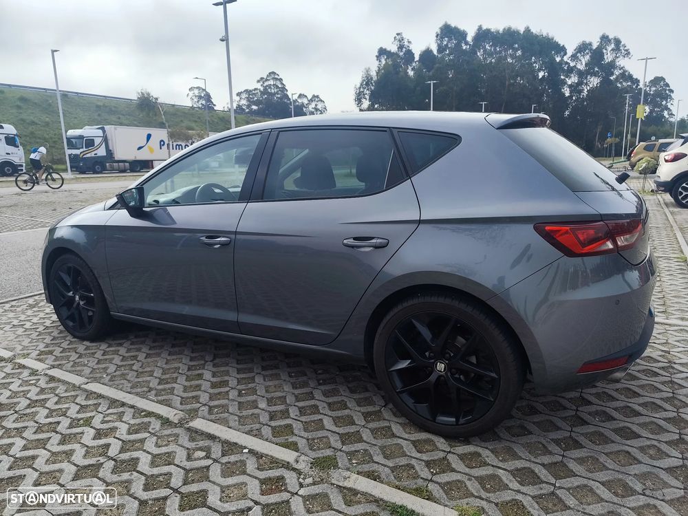 Seat Leon 2012 photo 4
