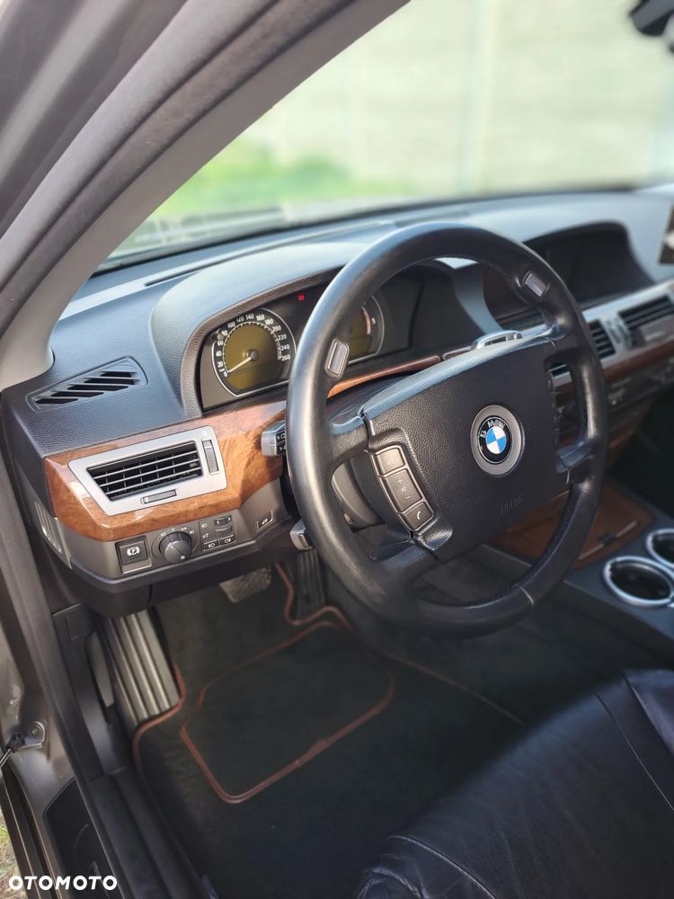 BMW Seria 7 - 14