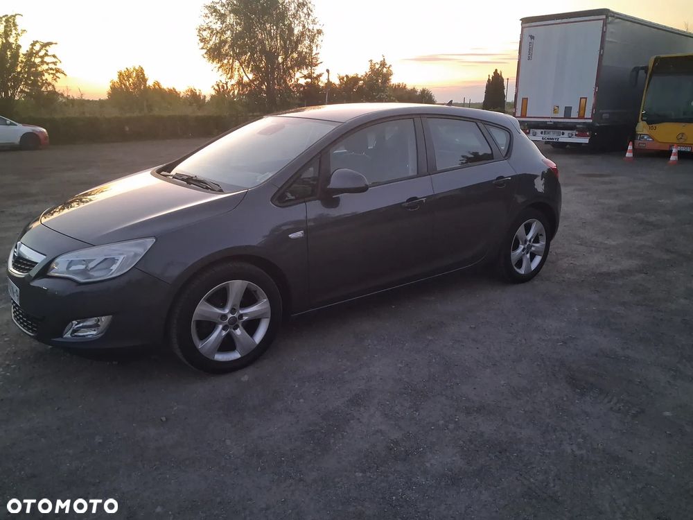 Opel Astra 1.6 Style - 2