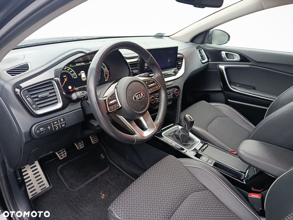 Kia XCeed 1.5 T-GDI L Business Line - 5