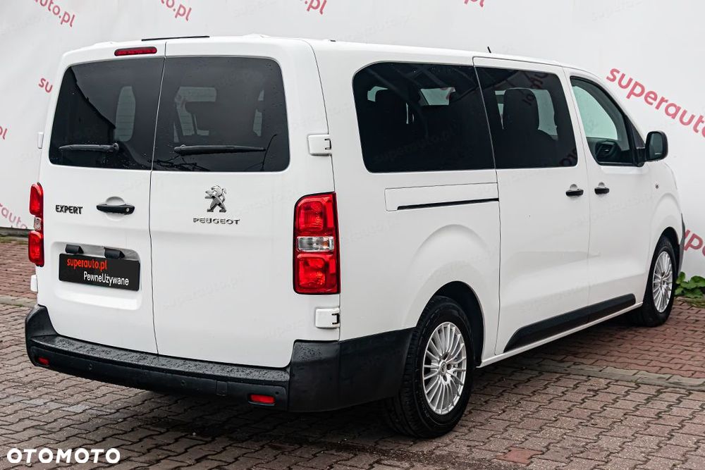 Peugeot Traveller - 8