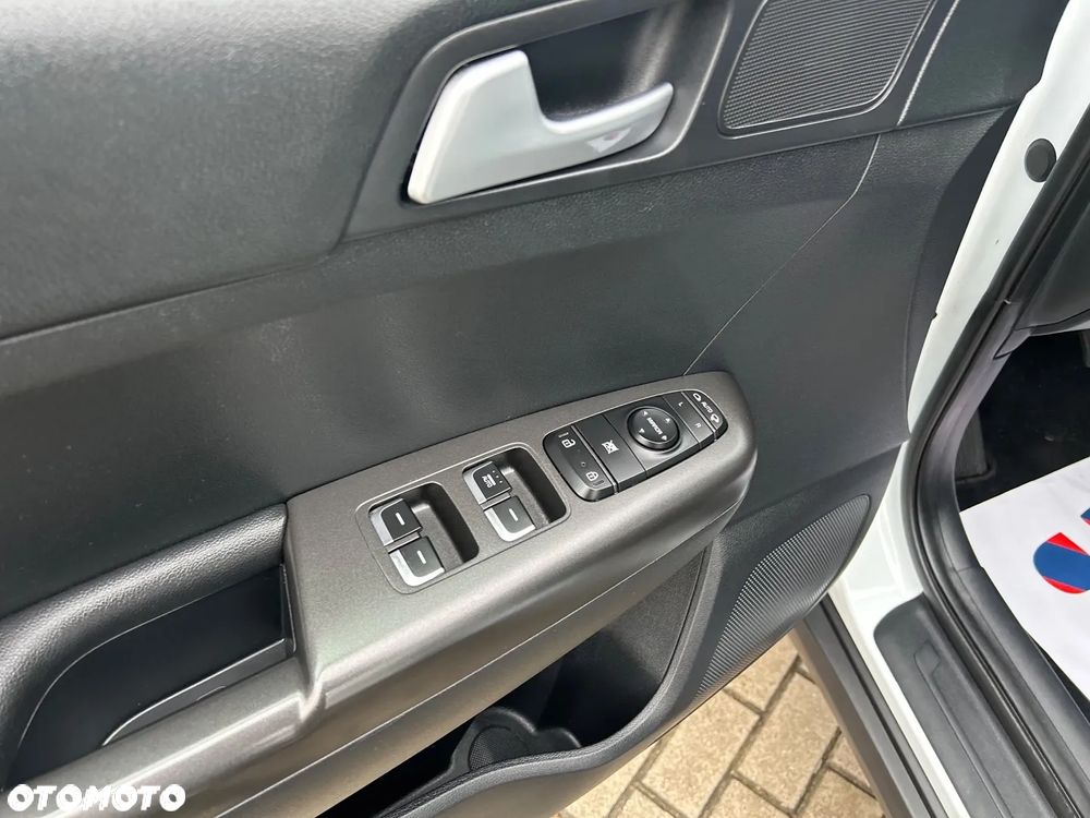 Kia Sportage 2.0 CRDI 4WD Vision - 24