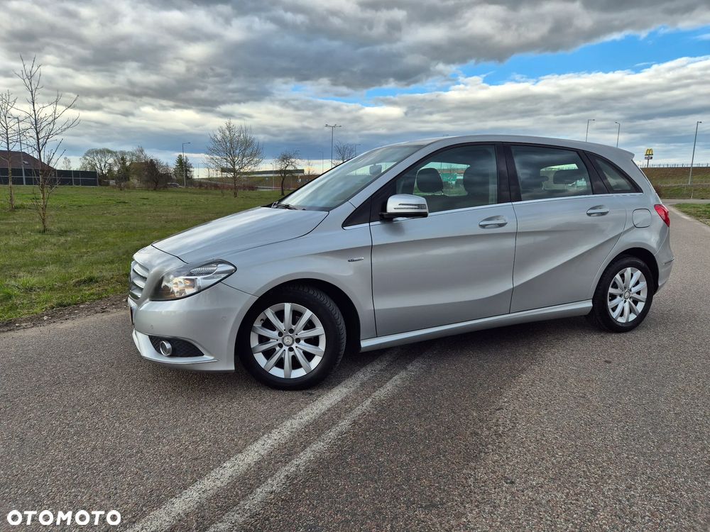 Mercedes-Benz Klasa B 180 CDI (BlueEFFICIENCY) 7G-DCT - 11