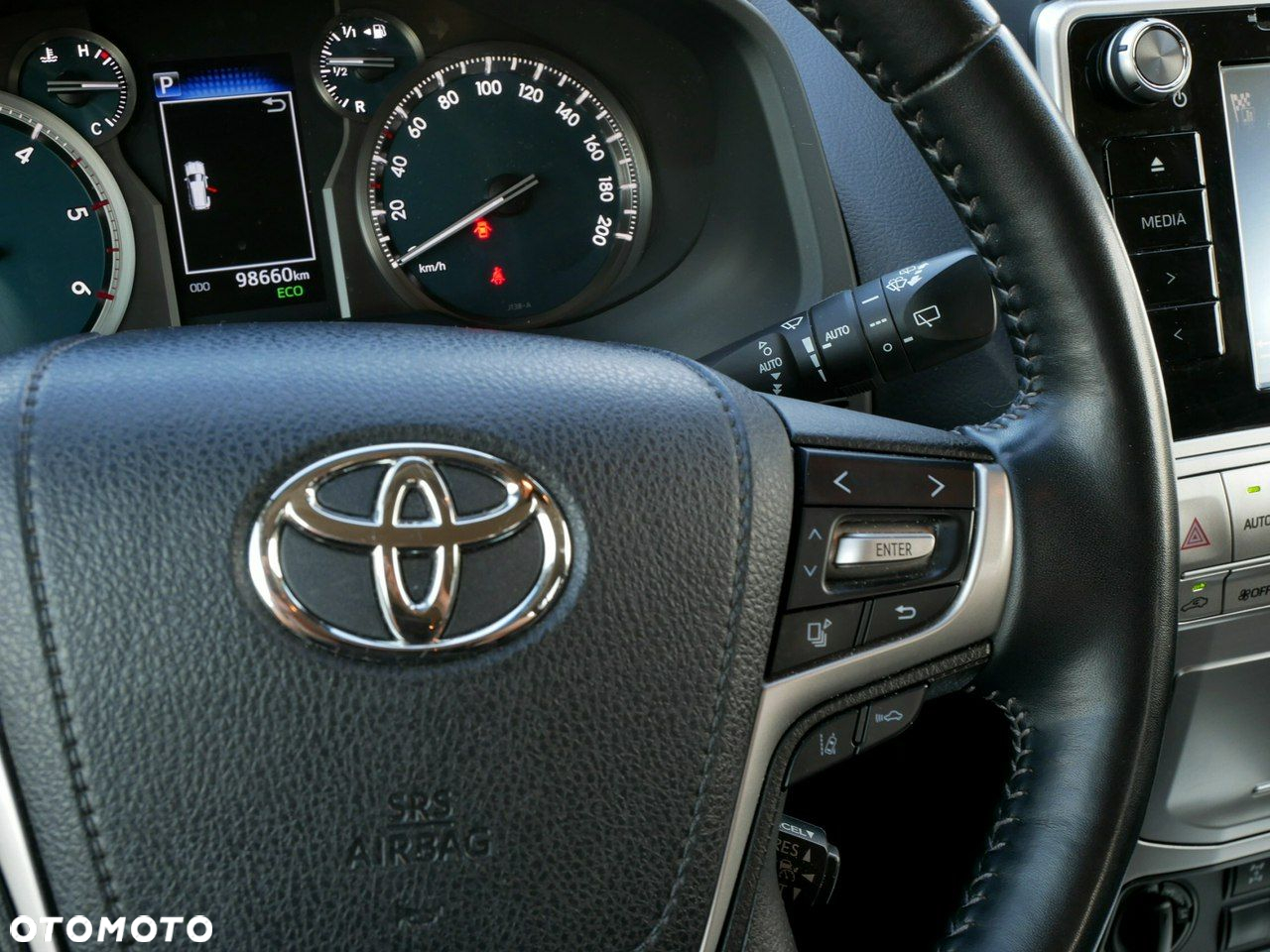 Toyota Land Cruiser - 17