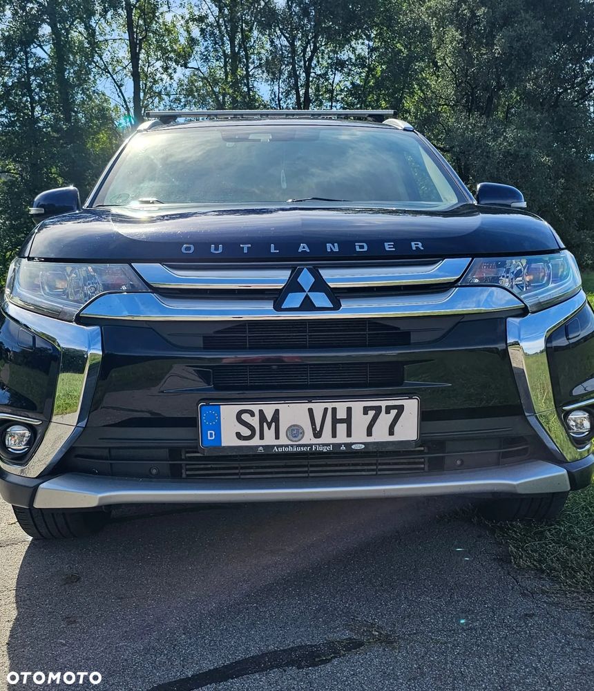 Mitsubishi Outlander 2.2 DID Intense + 4WD - 2