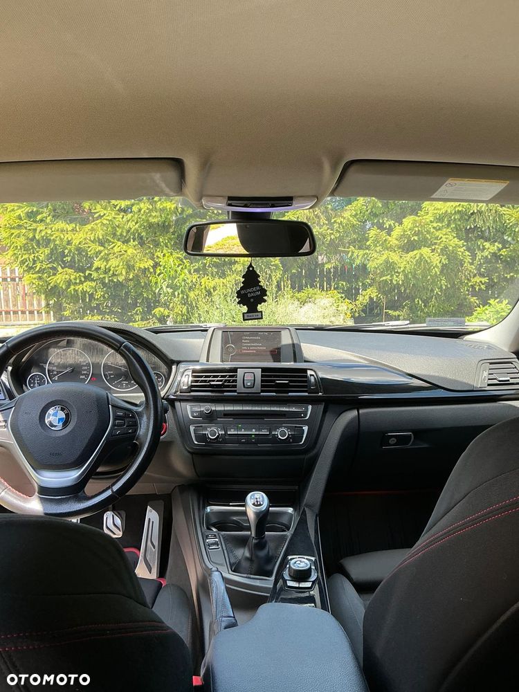 BMW Seria 3 316d Sport Line - 11