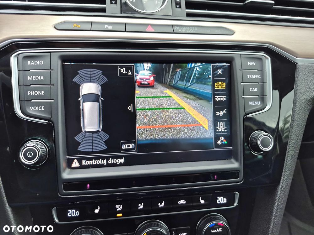 Volkswagen Passat 2.0 TDI SCR (BlueMotion Tech) 4Motion D Highline - 27