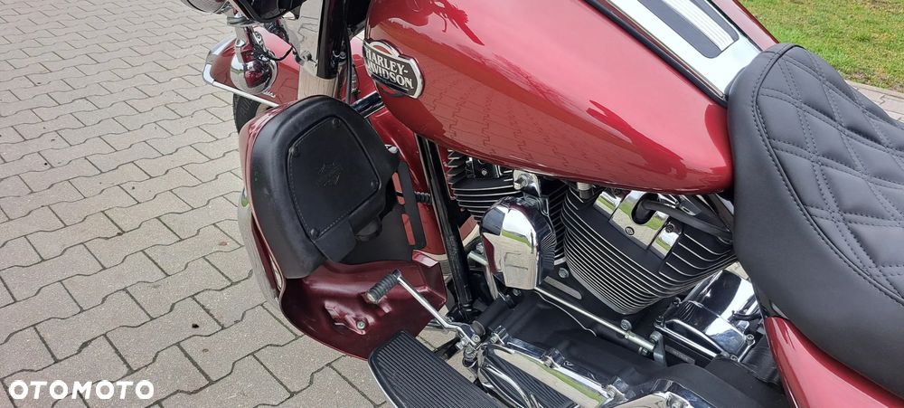 Harley-Davidson Touring Electra Glide - 19