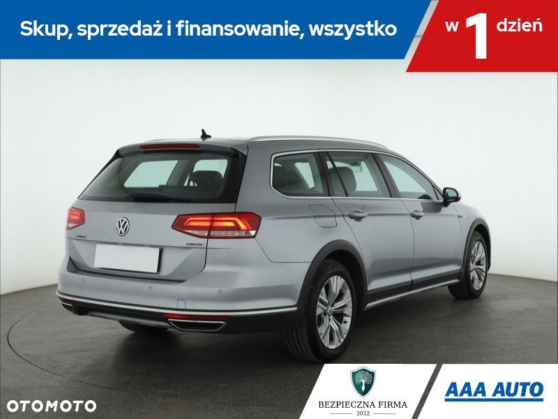 Volkswagen Passat Variant - 7
