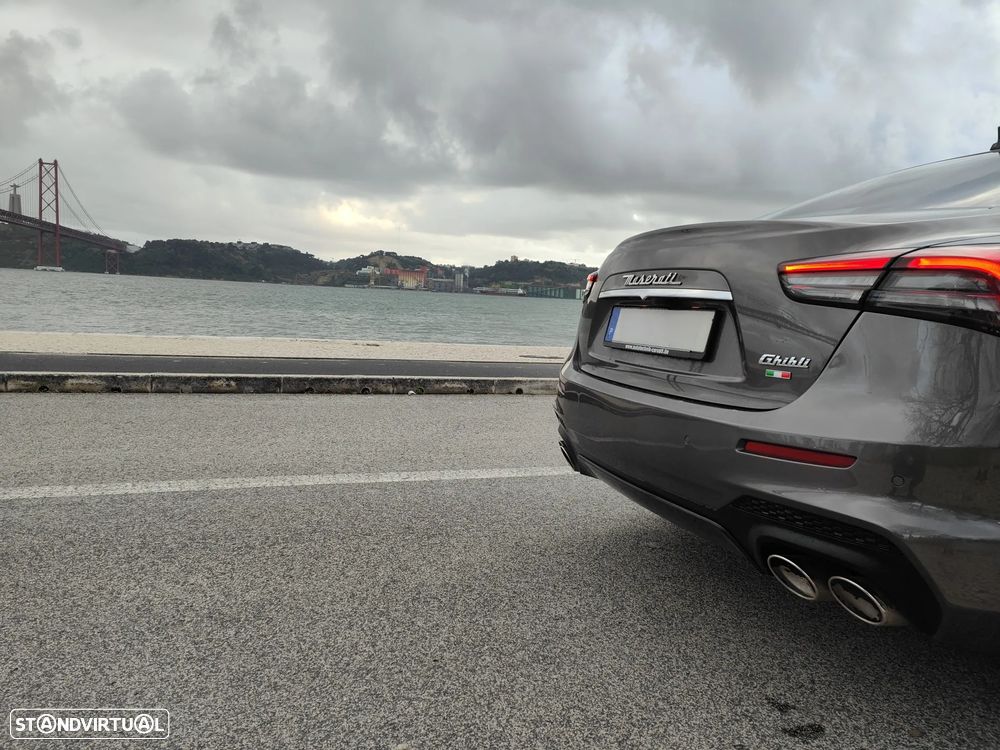 Maserati Ghibli Hybrid GranSport - 32