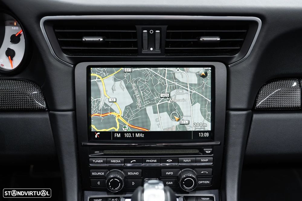 Porsche 911 (991) Turbo S Cabriolet - 39