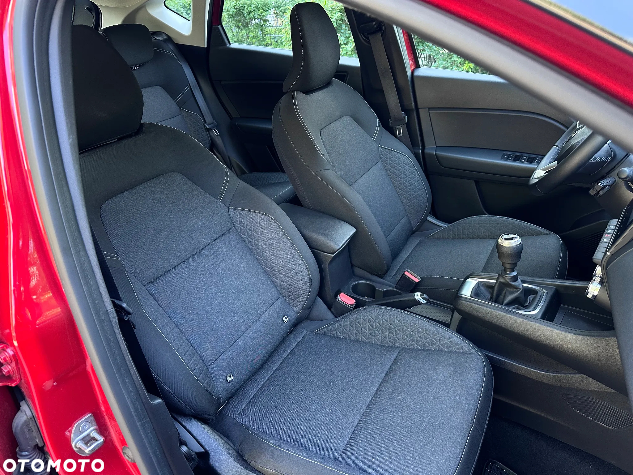 Renault Captur 1.0 TCe Equilibre - 11