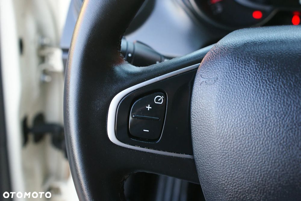 Renault Captur 0.9 Energy TCe Life - 16