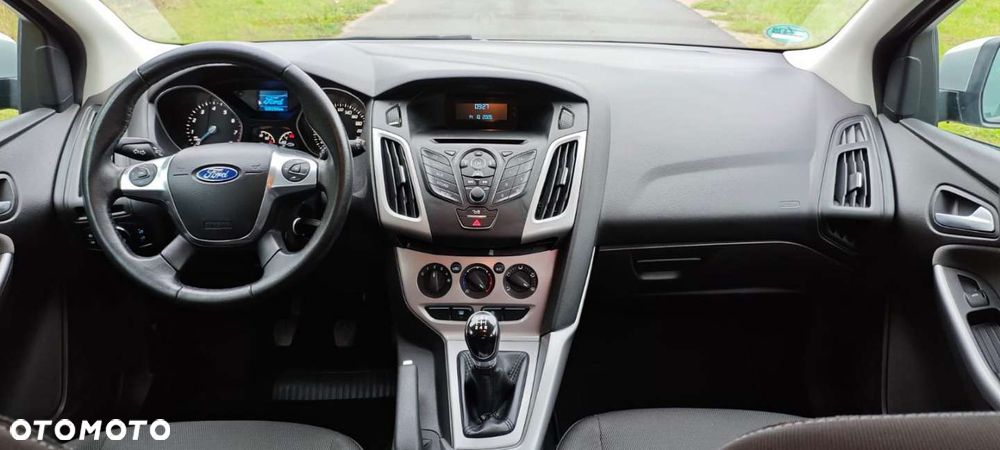 Ford Focus - 8