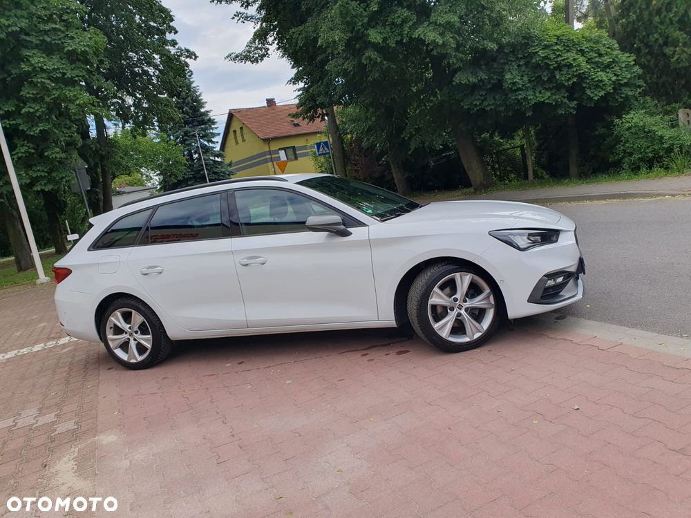 Seat Leon Sportstourer 1.5 eTSI OPF DSG FR - 3
