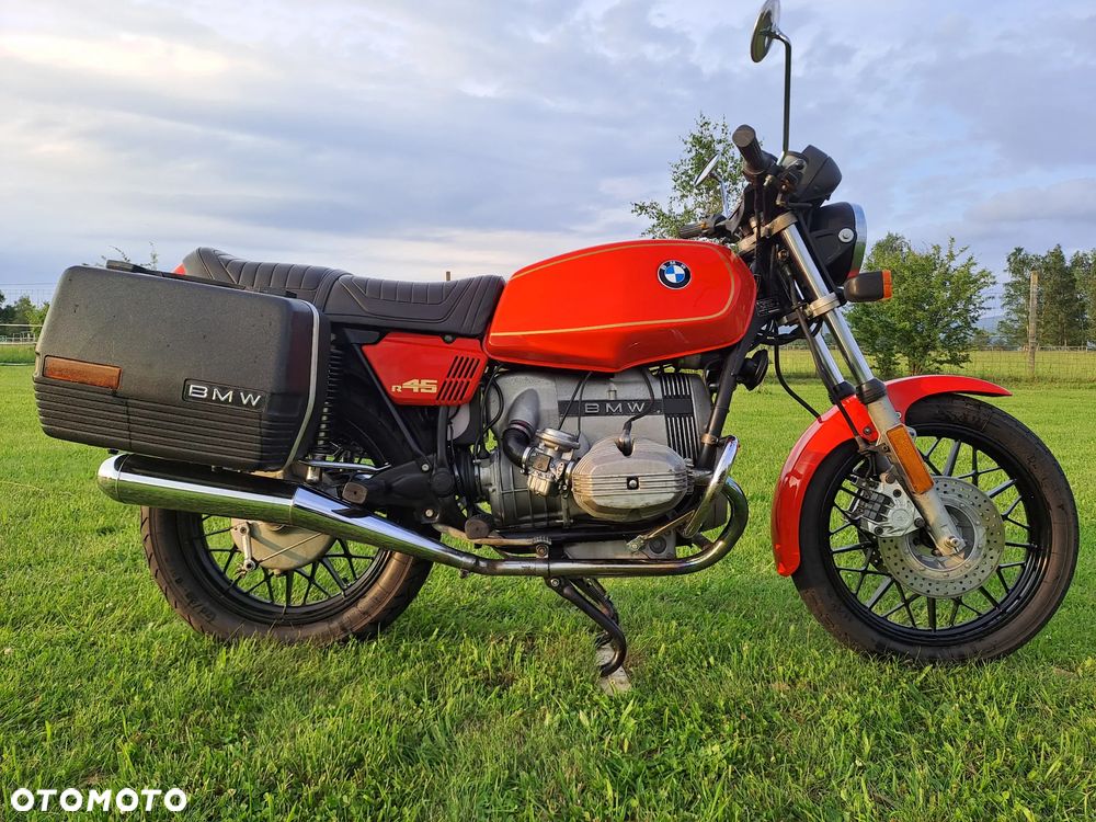 BMW R - 1