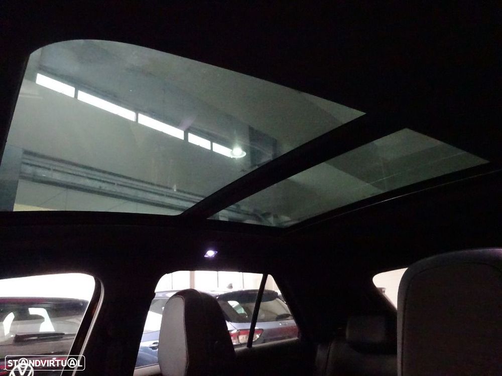 VW T-Roc 1.5 TSI R-Line DSG - 32