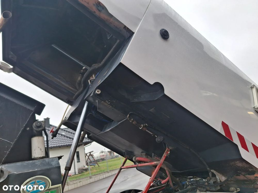 Mercedes-Benz Axor 1829 Zamiatarka Johnston 2 Silniki Szczotki L/R Karcher Listwa Ciśnieniowa - 21