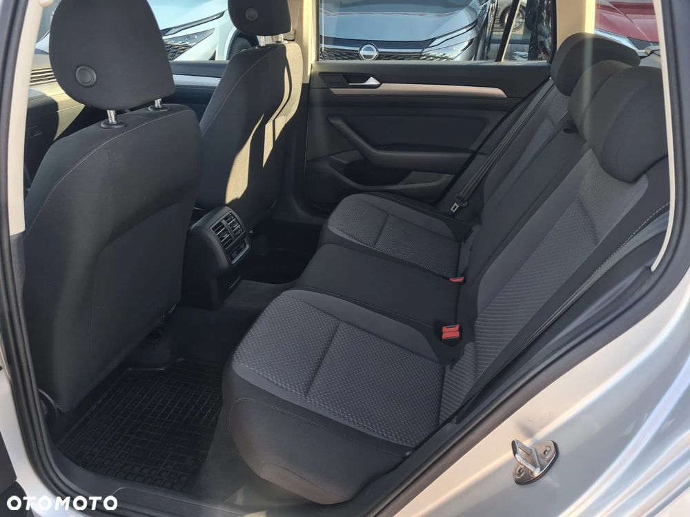 Volkswagen Passat 1.4 TSI BMT Comfortline - 15