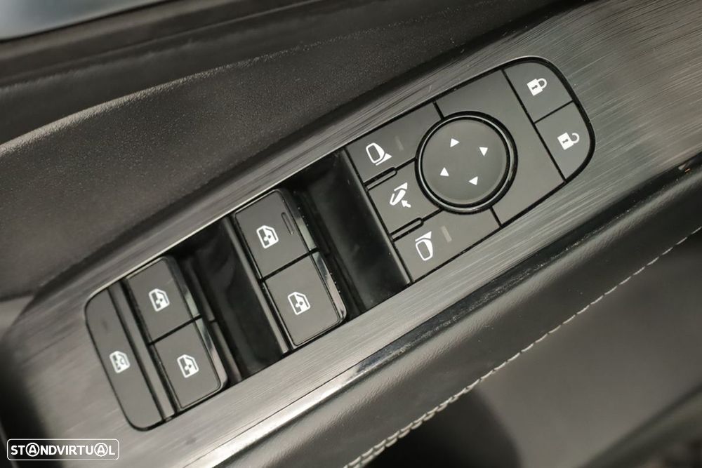 Nissan Qashqai 1.3 DIG-T N-Connecta Xtronic - 20