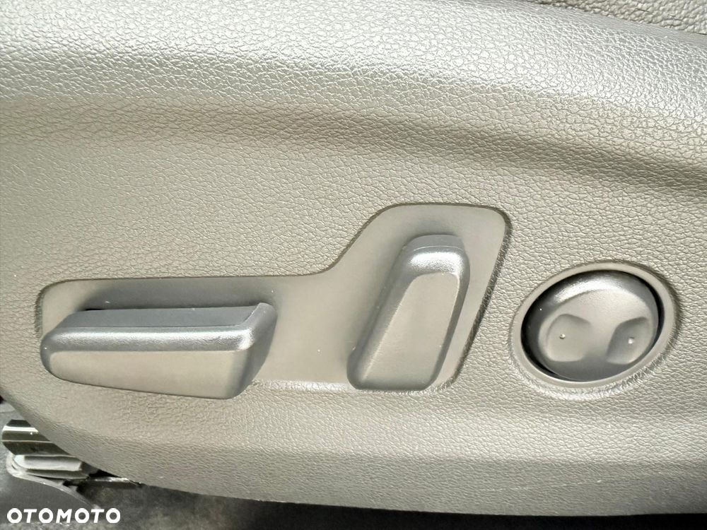 Hyundai Tucson 2.0 CRDI 2WD Style - 19