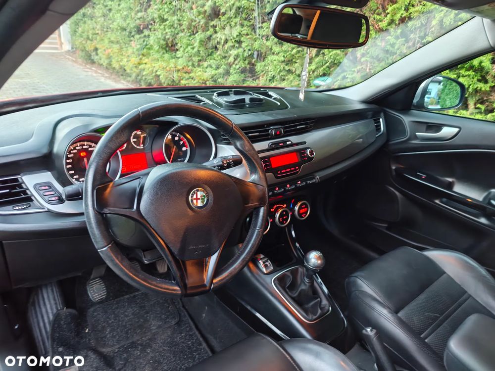 Alfa Romeo Giulietta - 12