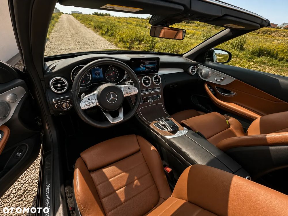 Mercedes-Benz Klasa C 300 9G-TRONIC - 3