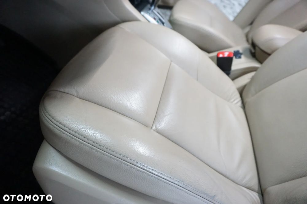 Chevrolet Captiva 2.0 4WD 7 Sitzer Automatik LT Exclusive - 32