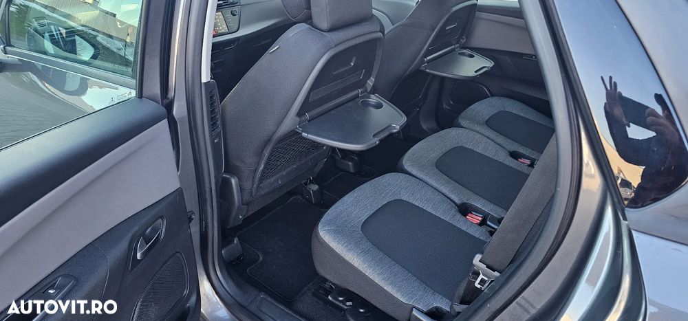 Citroën C4 Space Tourer - 9
