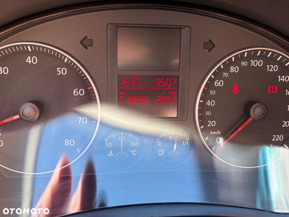 Volkswagen Golf - 9