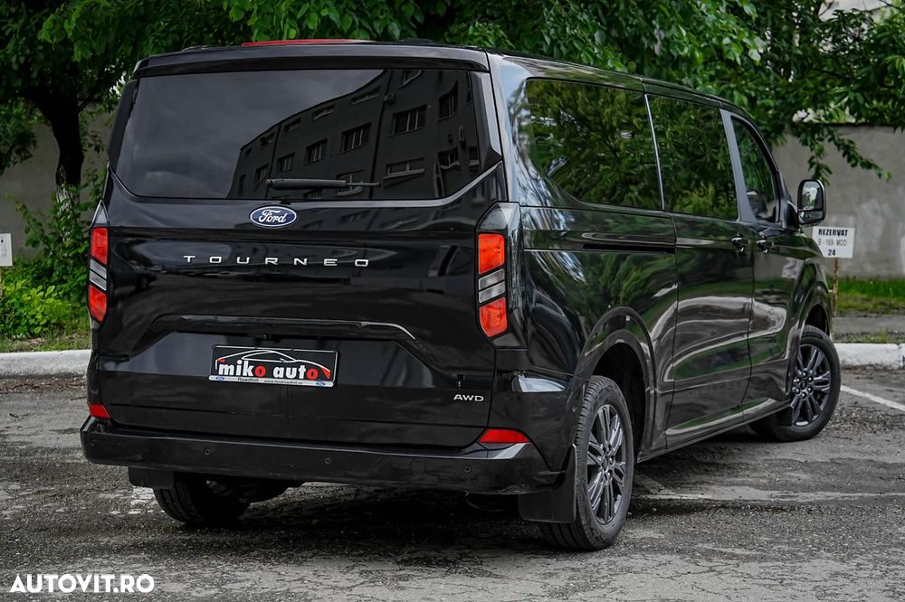 Ford Tourneo Custom Bus 320L 2.0 EcoBlue 170 CP 8AT L2H1 AWD Titanium - 10