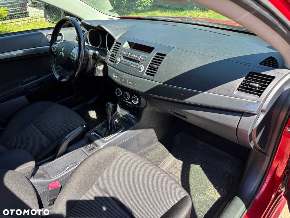 Mitsubishi Lancer - 5