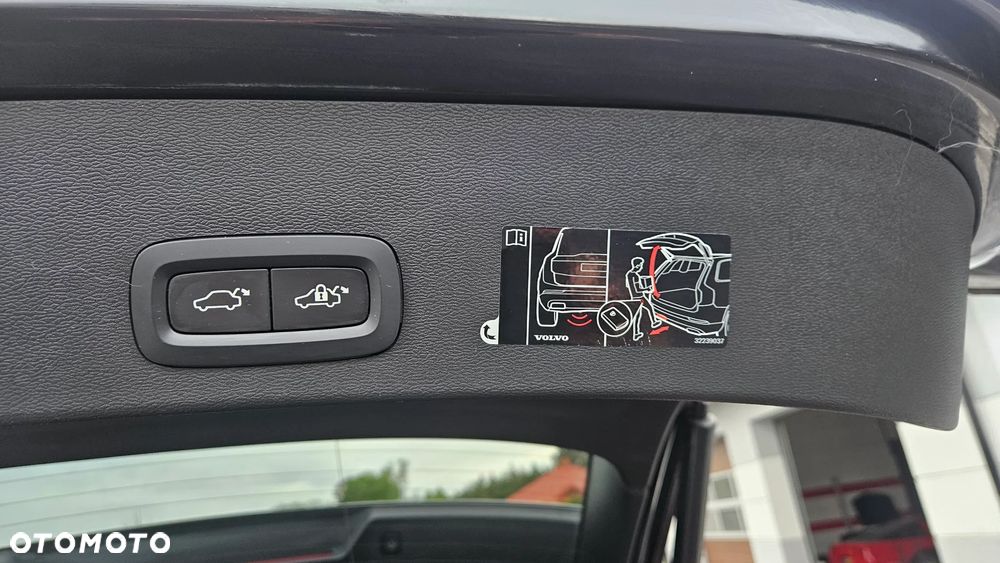 Volvo XC 40 T4 Geartronic Inscription - 30