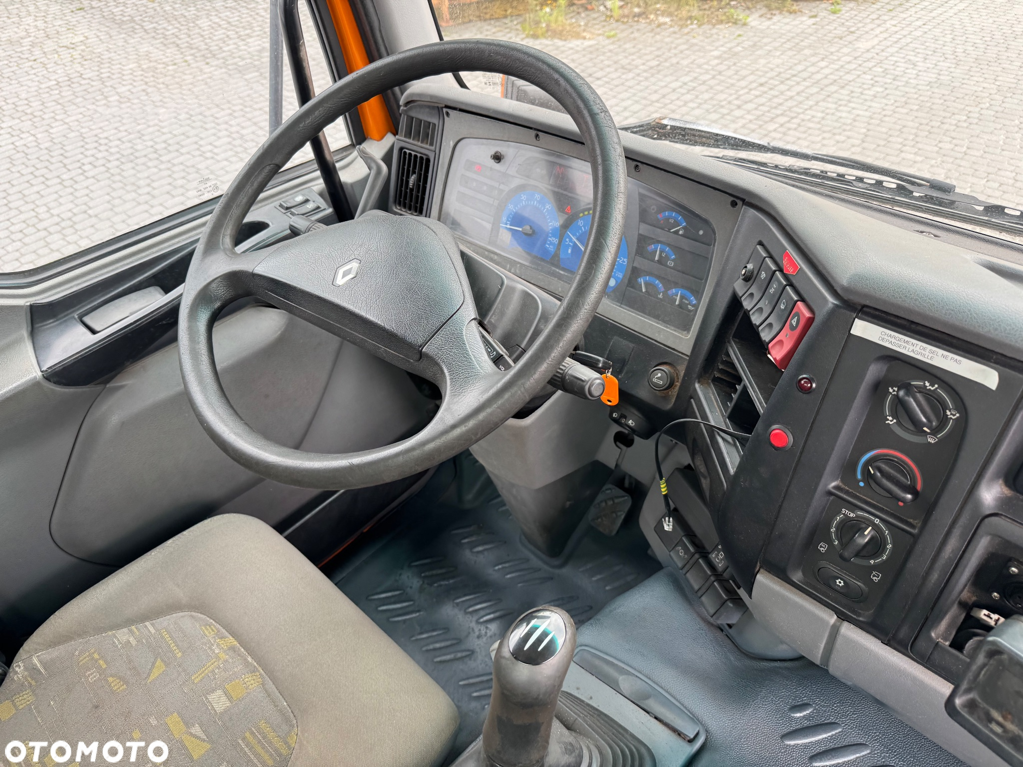 Renault Kerax 4x4 320DCi Wywrotka 3str 2004r. Klima SPECJALNY Solarka ACOMETIS Piaskarka Pług - 29