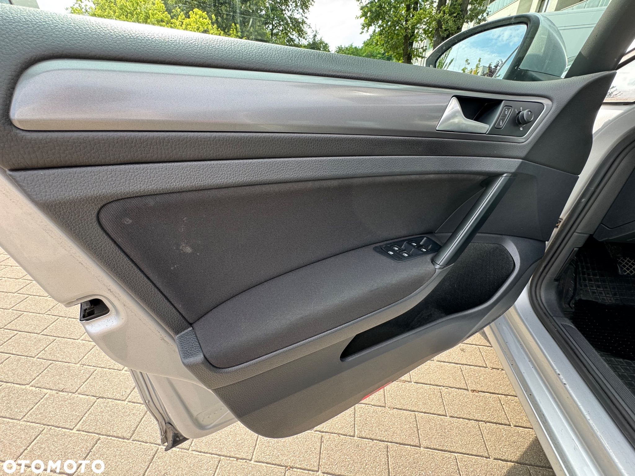 Volkswagen Golf VII 1.6 TDI BMT Comfortline - 8