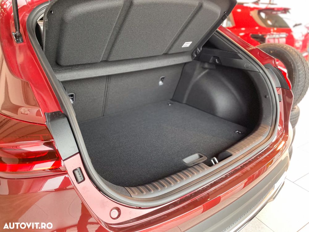 Kia XCeed 1.6 T-GDI 7DCT Style - 12