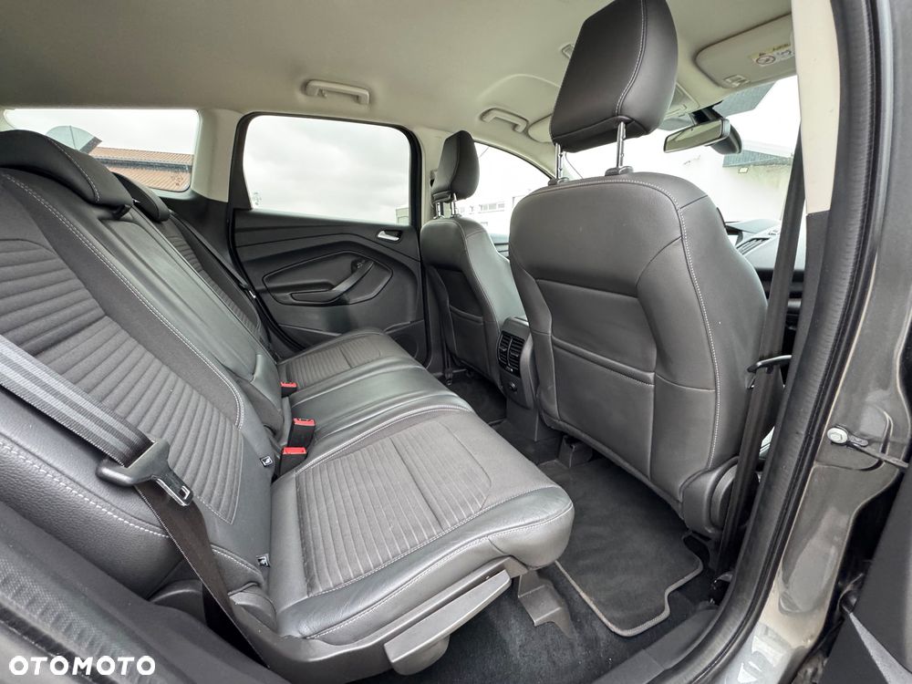 Ford Kuga 1.5 EcoBoost 2x4 Titanium - 10