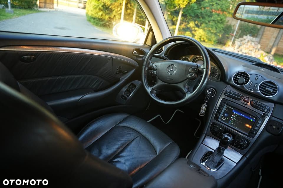 Mercedes-Benz CLK - 7