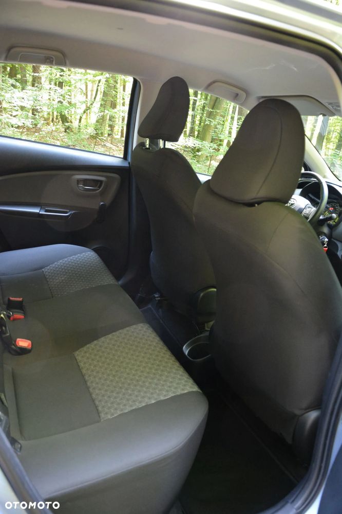 Toyota Yaris 1.33 Premium - 14